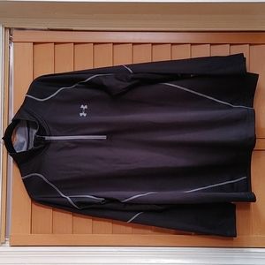 Men's under armour 1/4 zip black pullover. Fitted.